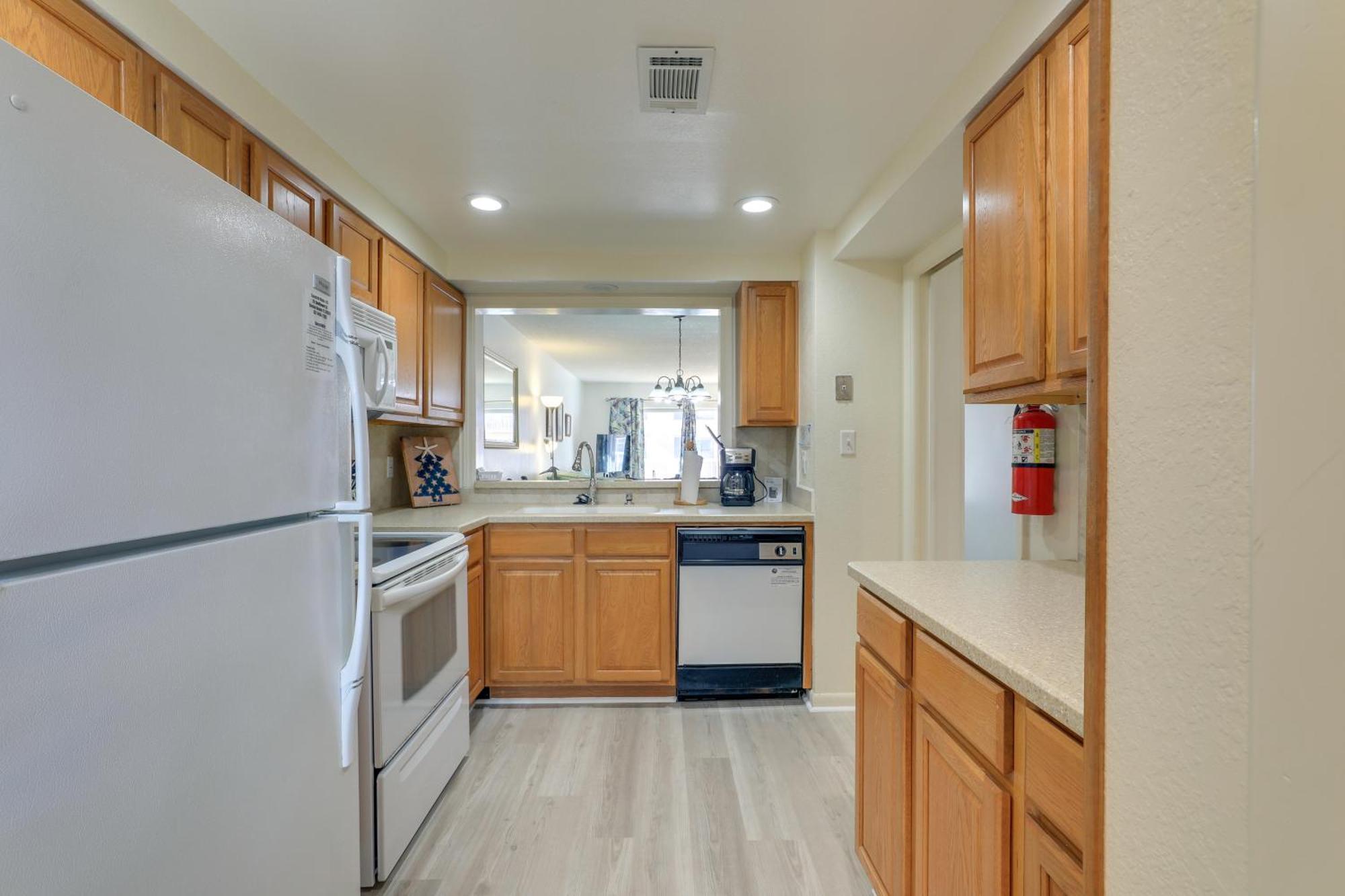 Central Cocoa Beach Condo With View, Steps To Beach! Dış mekan fotoğraf