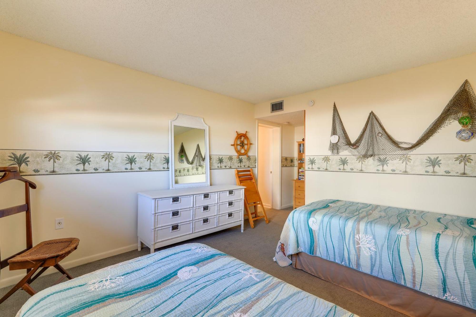 Central Cocoa Beach Condo With View, Steps To Beach! Dış mekan fotoğraf